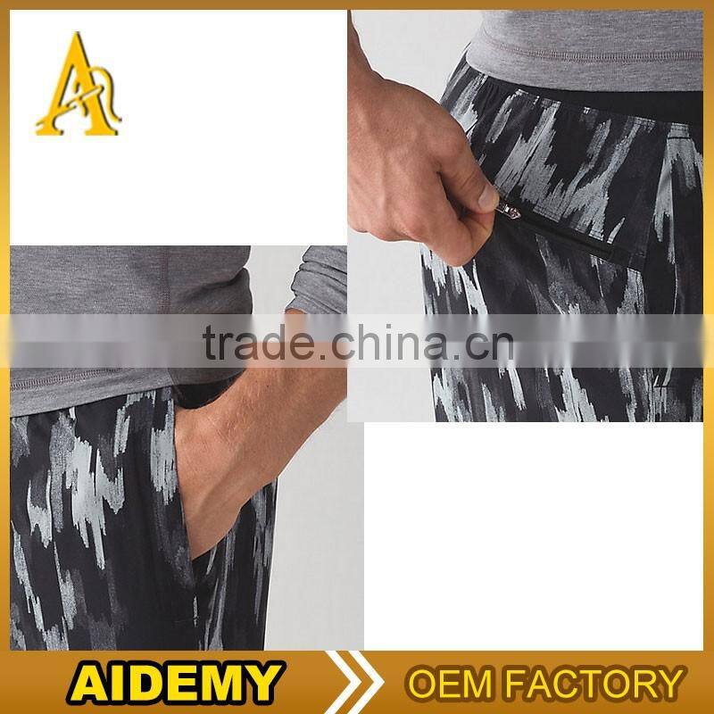 Mixcolor black/red elasticated 100% polyamide breathable men sports shorts