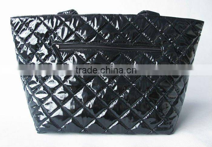 Novelty reversible tote bag