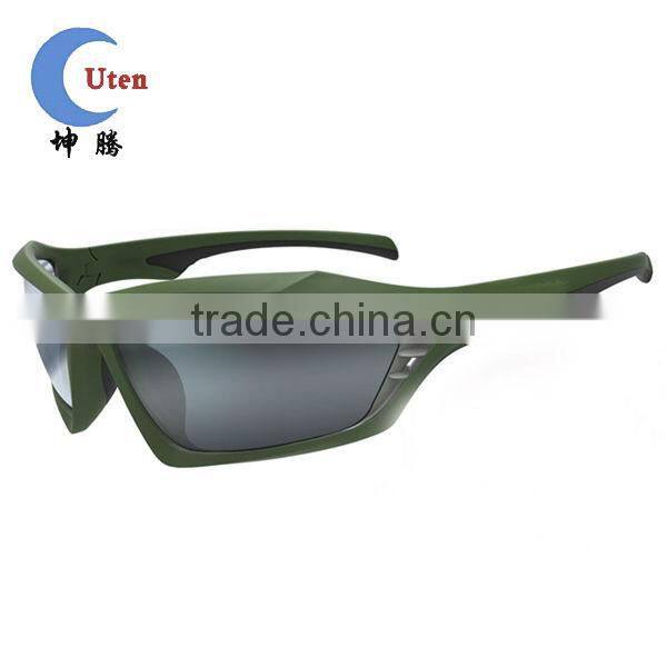 2014 Latest Fashionable Colorful Sport Glasses