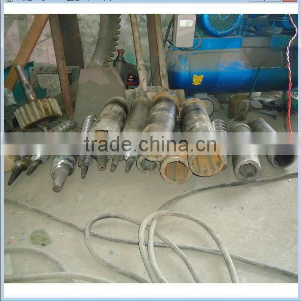 factory price wood sawdust briquette molding machine