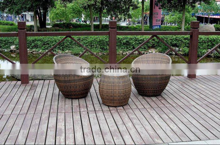 rattan coffee table