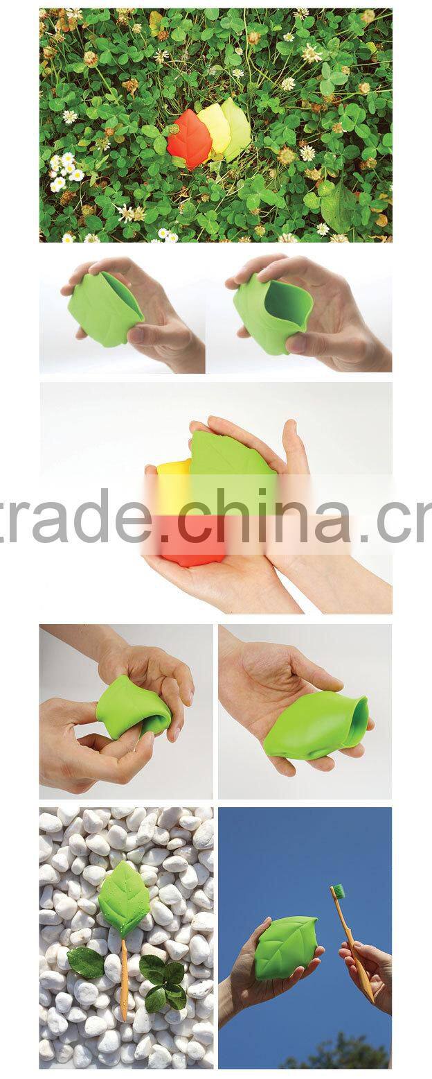plastic travel folding cup travel camping silicone folding cup silicone leaf travel cup wholesale