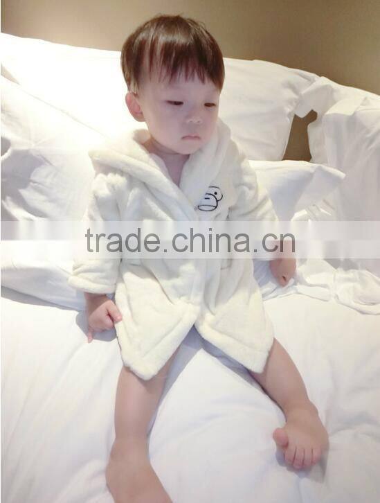 Wholesale Comfortable kids Bathrobe baby bathrobe with hood kids