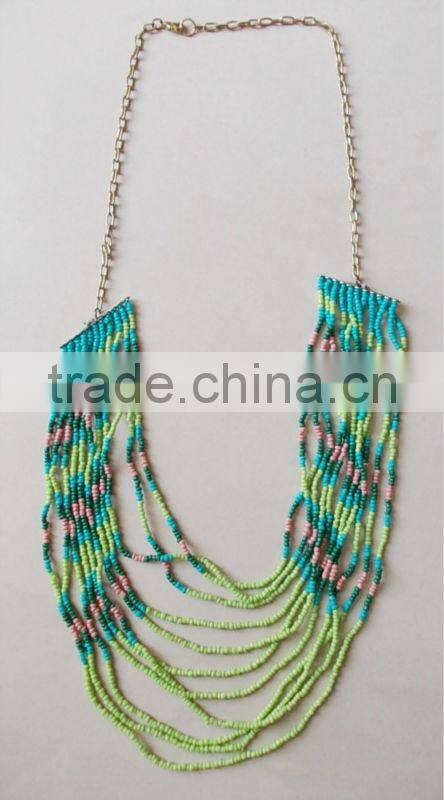 white collar necklace