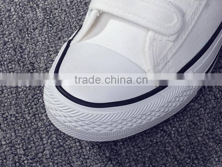 Hook and loop fastener casual canvas shoes for men