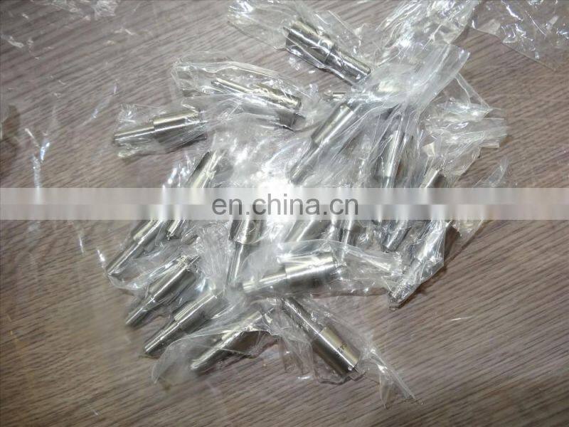 Injector nozzle ZCK154S425/Diesel fuel injection nozzle