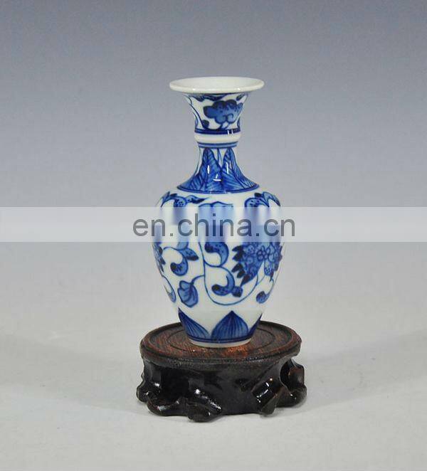 Mini Decorative Chinese Antique blue and white ceramic porcelain vases