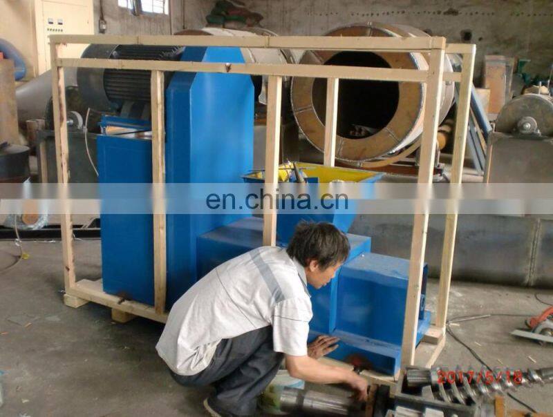 Wood sawdust briquetting press machine factory price