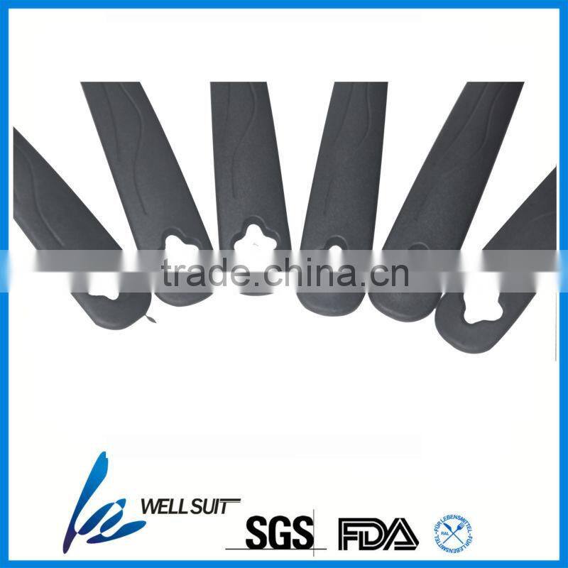 New 6 pc nylon kitchen tools set