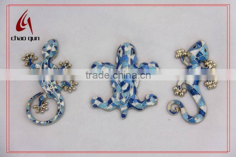 Metal 3D mini car model keychain