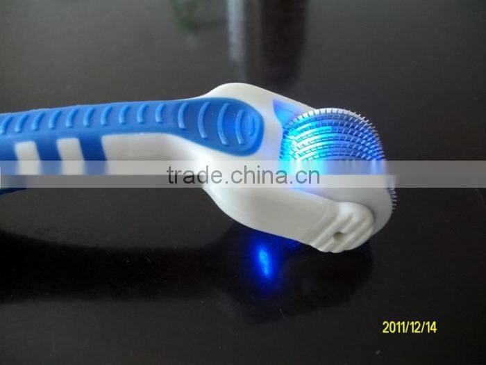 Lowest Price roller skate led light Microneedle Derma Roller