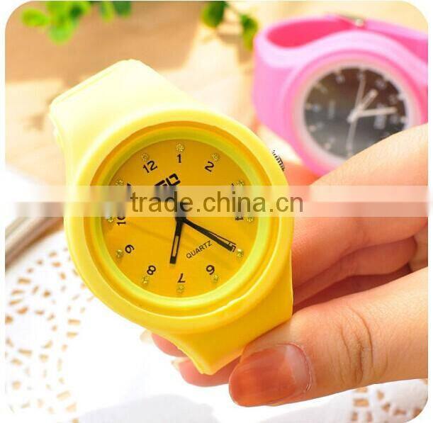 Factory supply colourful cheapest watch OEM silicon watch for promotion