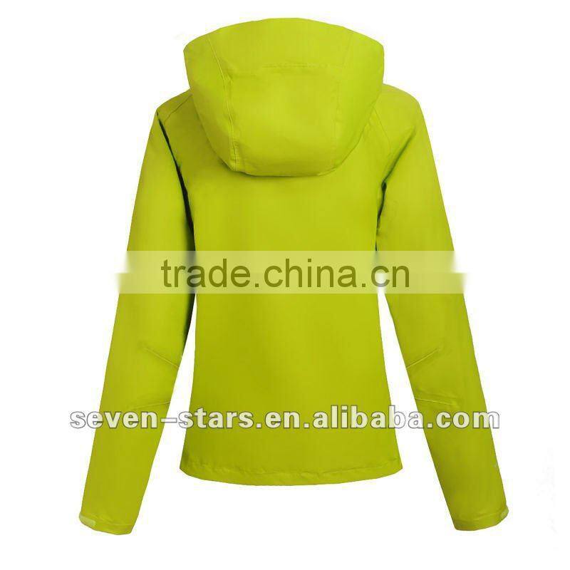 Lightweight women windbreaker