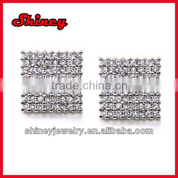solitaire accent round AAA cubic zirconia sapphire stud earring