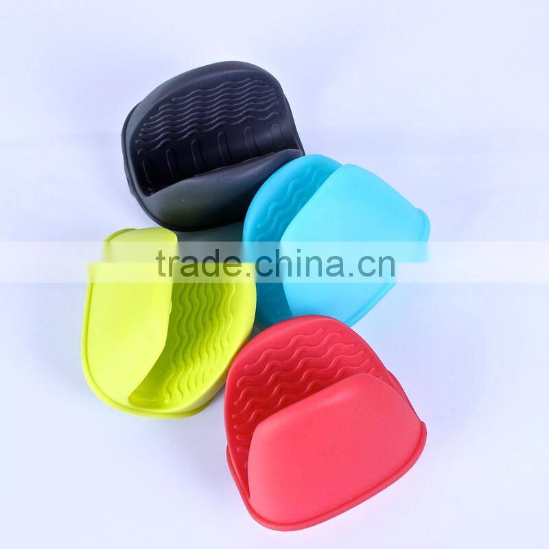 Food grade heat resistant silicone oven mitt