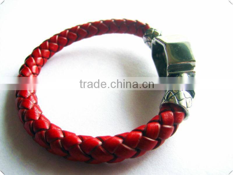 Stainless steel engraving clasp leather braided bracelet wholesale