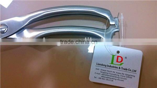 kitchen poultry scissors