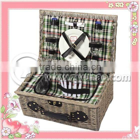 Trendy Honey Wicker Picnic Basket With Fabric Liners