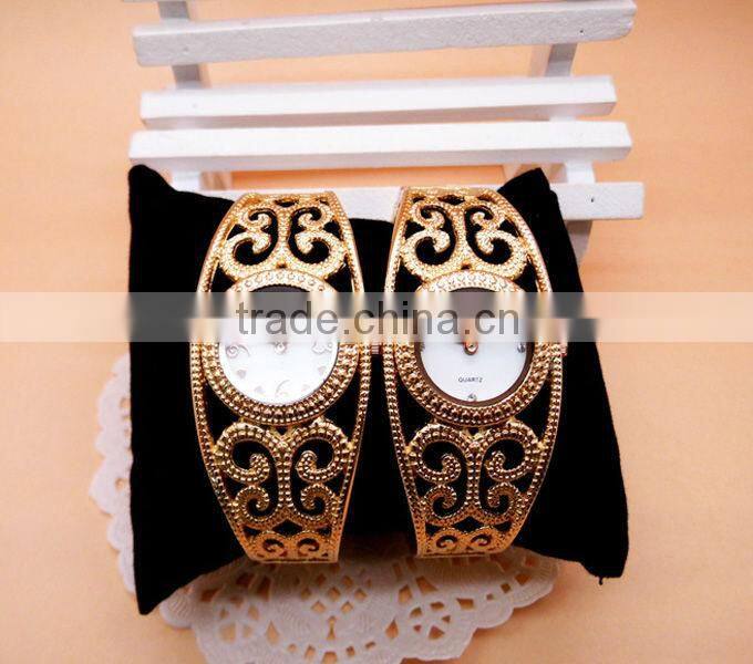 Charming time silver tone mother-of-pearl bangle watch women 2015