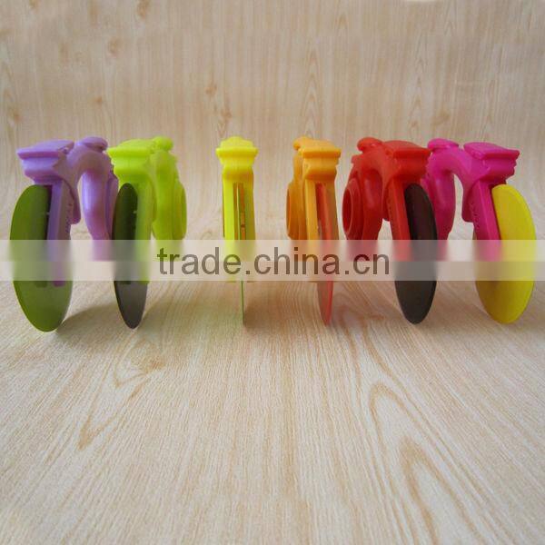 pizza wheel,stainless steel blade round pizza cutter