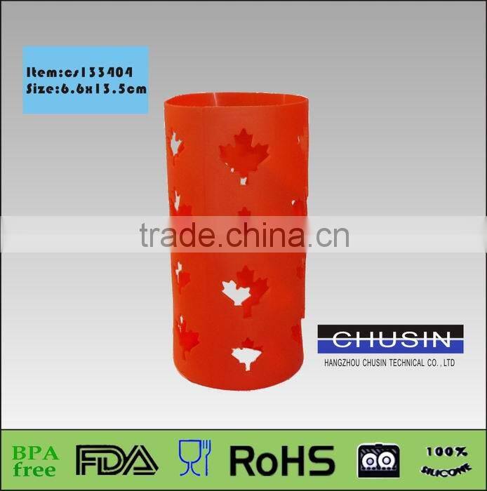 The hot sell fashion silicone baby feeding bottle sleeve cover