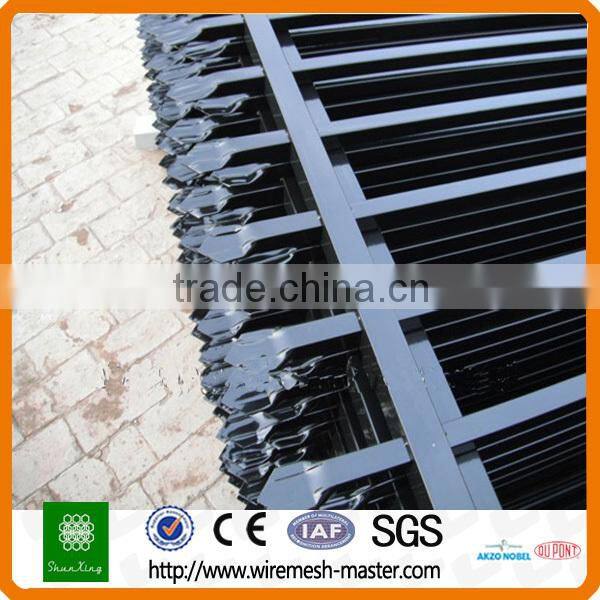 The galvanized wrought wire mesh fence / steel wire