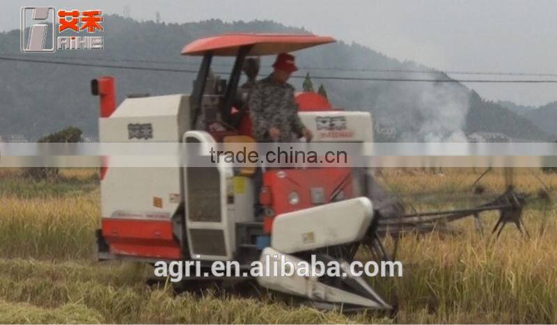 Mini agricultural machine of rice and wheat harvester