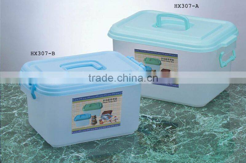 clear plastic storage box