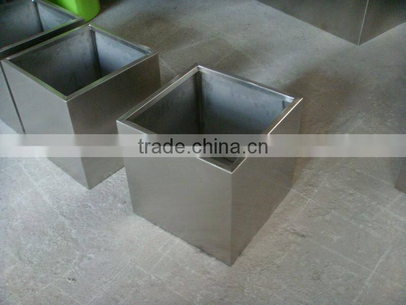 FO-9004 Outdoor Decorative Cubic Stainless Steel Flower Pot Wholesale