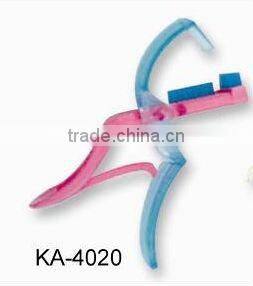 Mini plastic eyelash curler