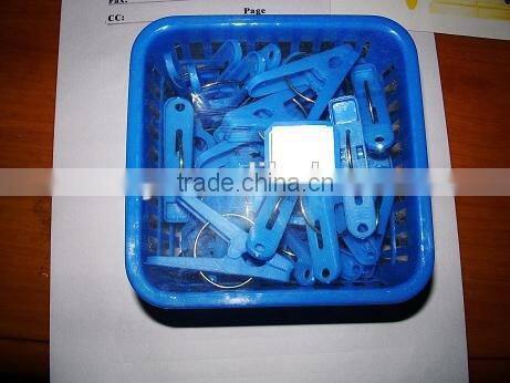 plastic colourful clothes hangers Plastic clothespin/clothes peg/clothes clip with a basket