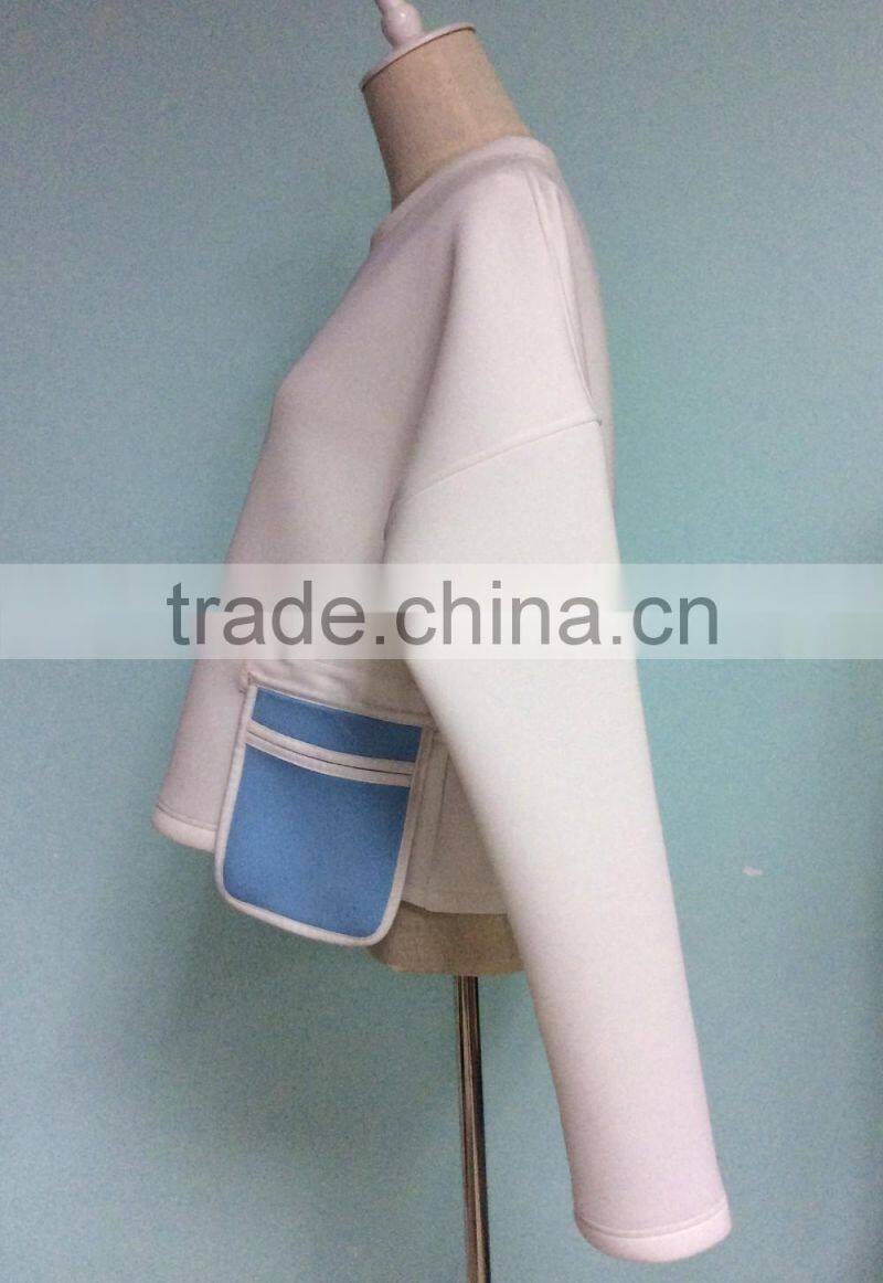 Cheap plain white long sleeve oversized pocket women scuba pullover windcheater round neck hoodie manufacturer