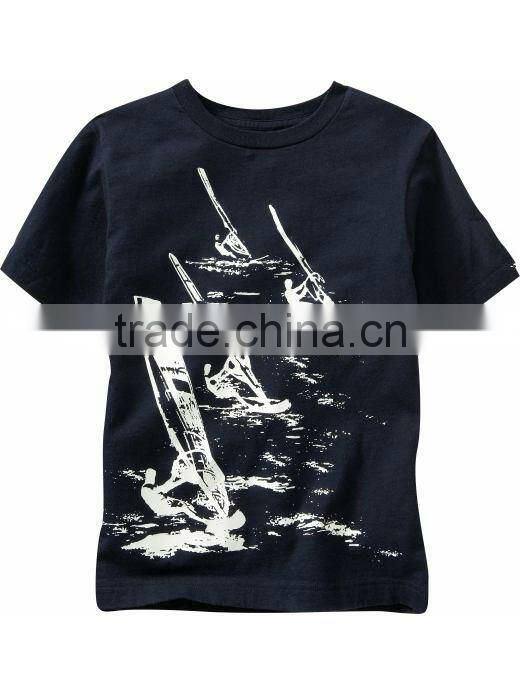 BOYS ZIRAFFE PRINTED ROUND NECK T SHIRT