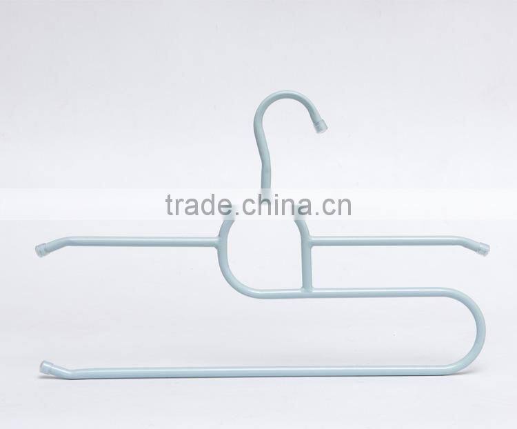 2017 low price popular fashion metal swim wooden clothes hangerer