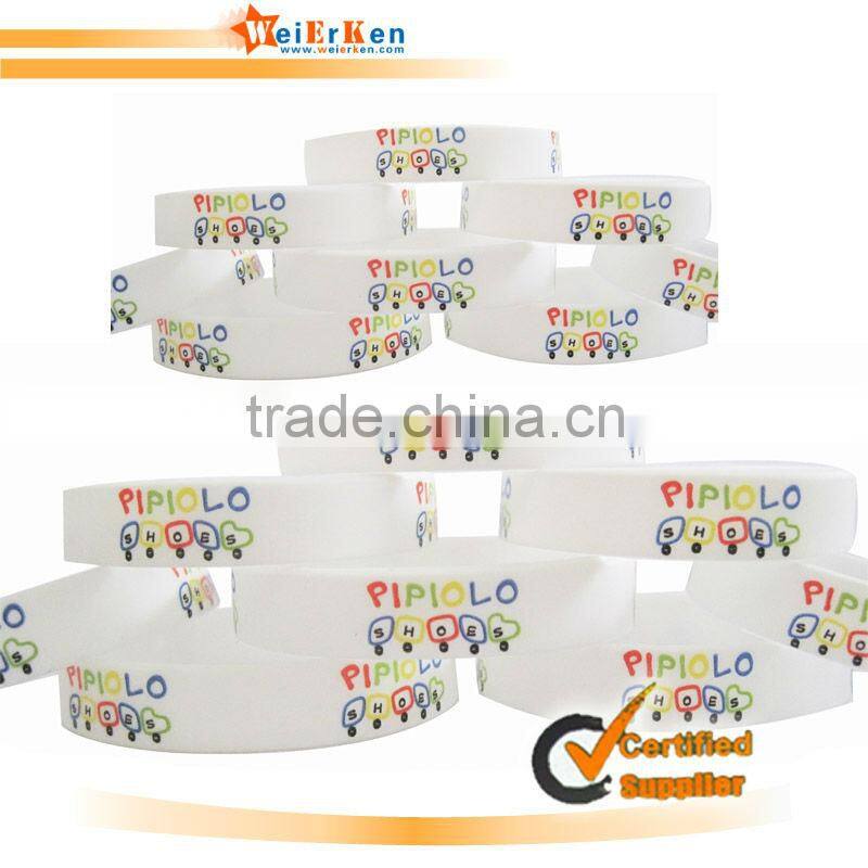 promotional cheap free give away silicone wristband