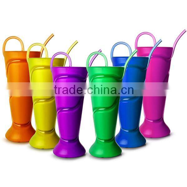 Plastic Soda Fountain Milkshake Cup with Krazy Straw PET plastic straw cup