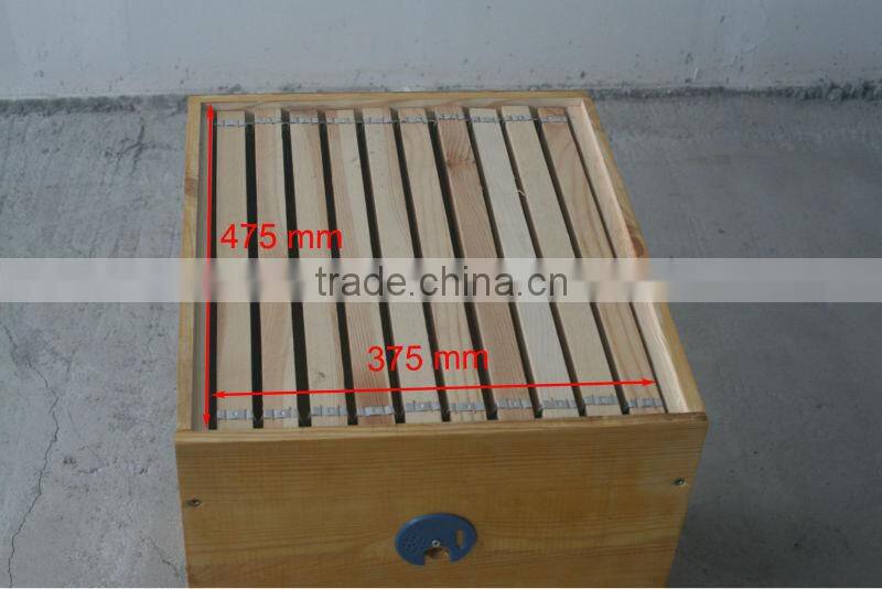 Dadant Blatt , complete beehive