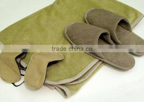 Luxury and portable 5pcs airline travel blanket kit for business class