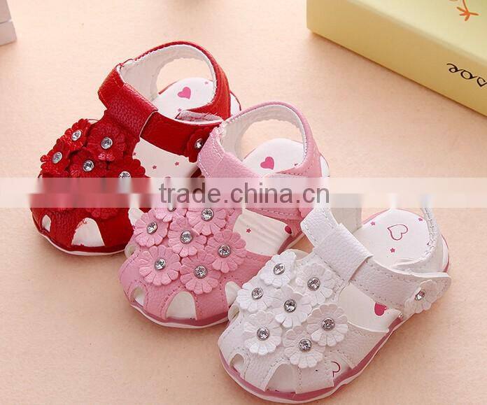 Wholesale flower soft sole baby leather shoes sandals