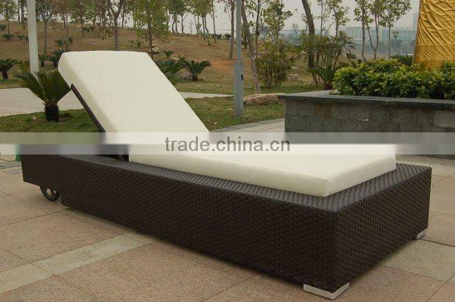 leisure garden beach sun bed for sale rattan outdoor round bed