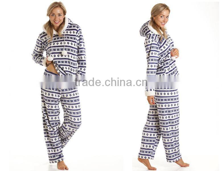 Super soft young hooded sleepwear for ladies