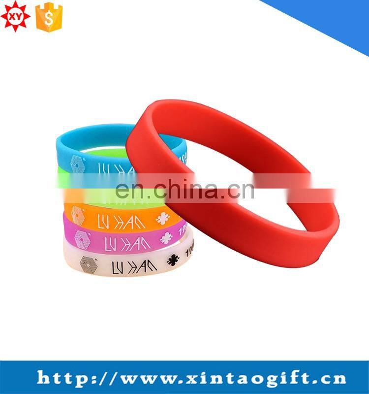 Custom 100% tyvek wristband manufacturer