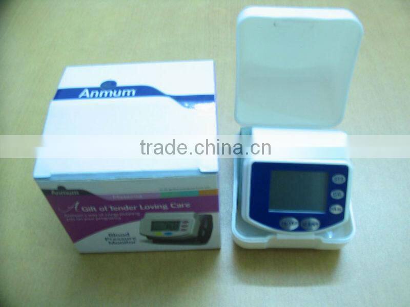 digital Wrist Blood Pressure Meter for health care EA-BP66B,electronic blood pressure,accurate blood pressure