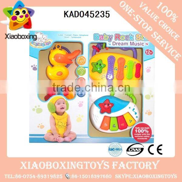 Hot selling interesting gift lovely plastic infant rattle ball baby toys