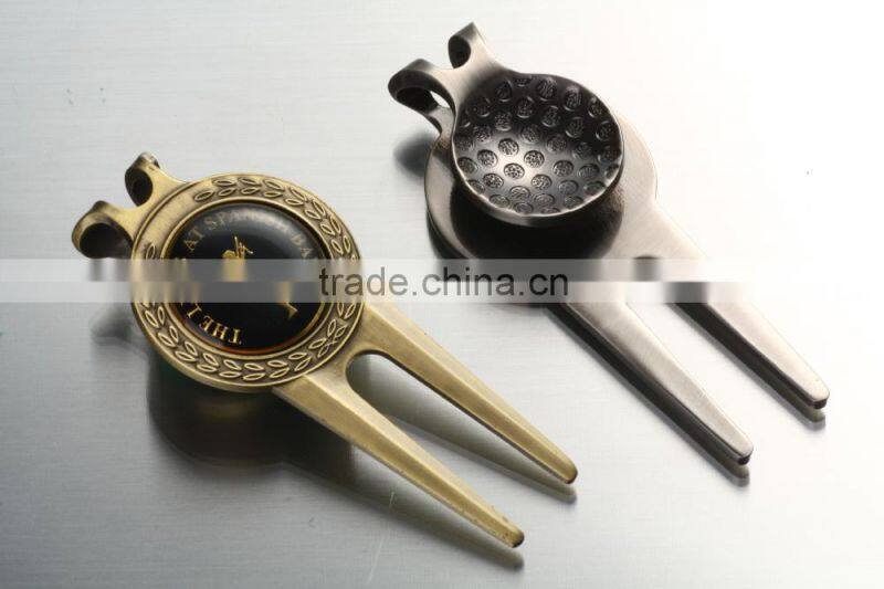 Golf divot repair tool/golf pitch fork