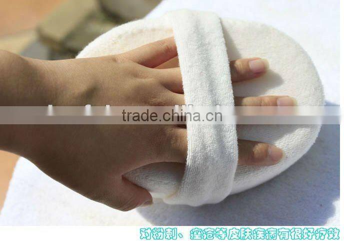 Exfoliating sisal bath sponge