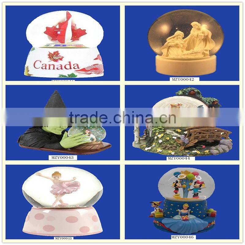 Easter Holiday Decor Resin Bunny Rabbit Water Globe