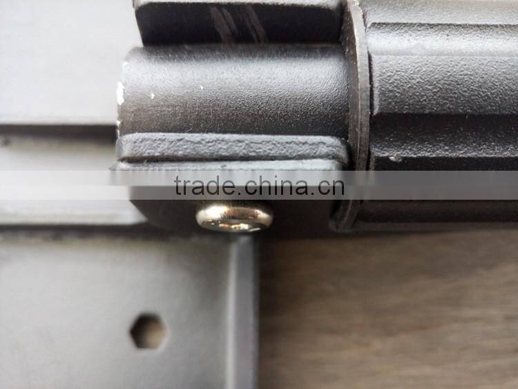 Multi-purpose emergency outdoor gorge folding shovels as hand tools