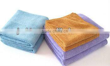 Super absorbent microfibre cleanning towels