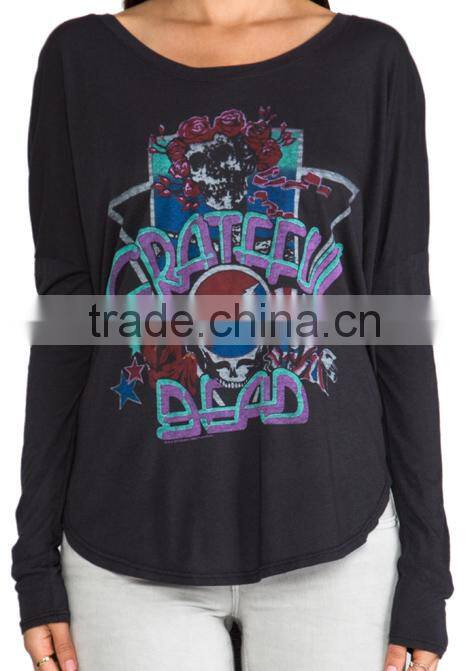 long sleeve tattoo shirt tail hem t-shirt